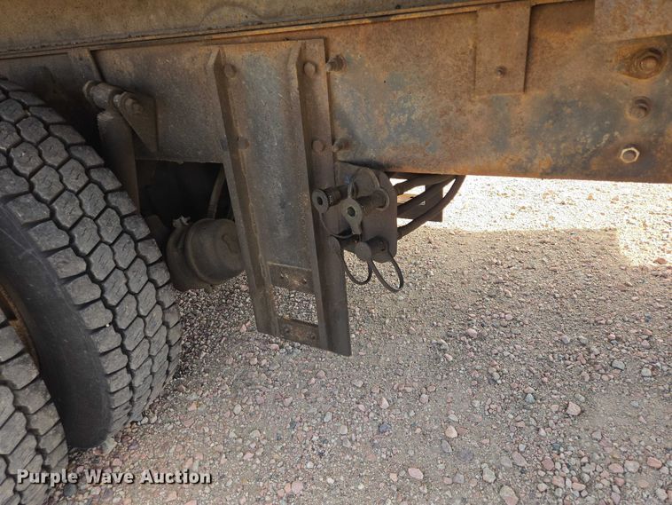 image for item EV5966 2003 Sterling L9500 dump truck