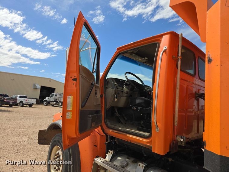 image for item EV5966 2003 Sterling L9500 dump truck