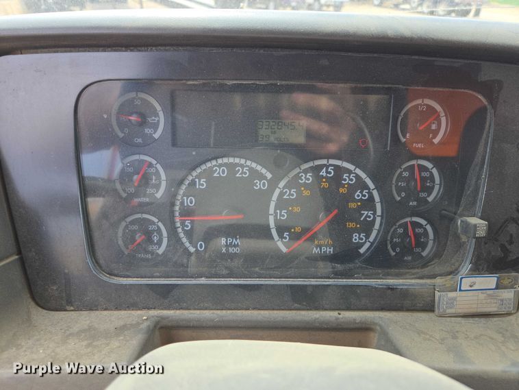 image for item EV5966 2003 Sterling L9500 dump truck
