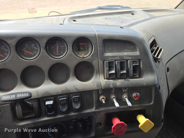 image for item EV5966 2003 Sterling L9500 dump truck