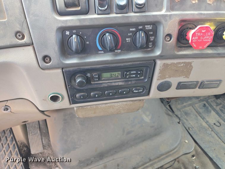 image for item EV5966 2003 Sterling L9500 dump truck
