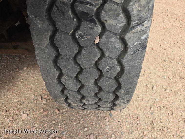 image for item EV5966 2003 Sterling L9500 dump truck