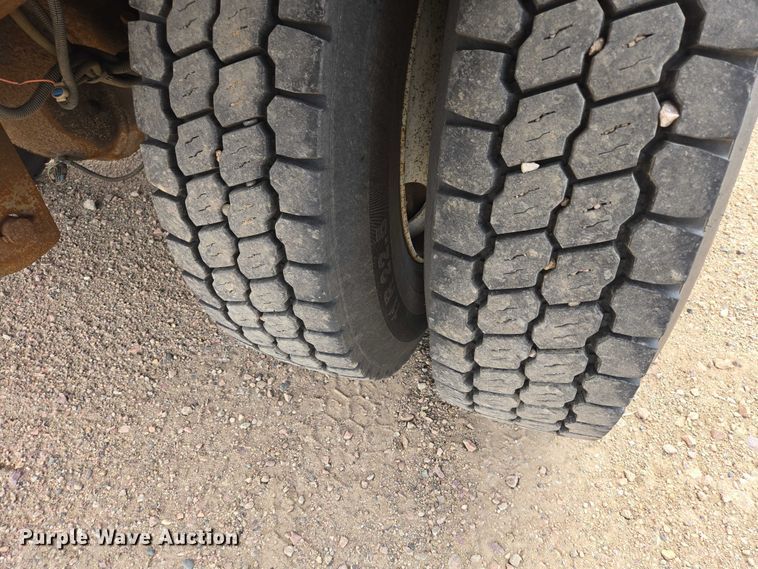 image for item EV5966 2003 Sterling L9500 dump truck