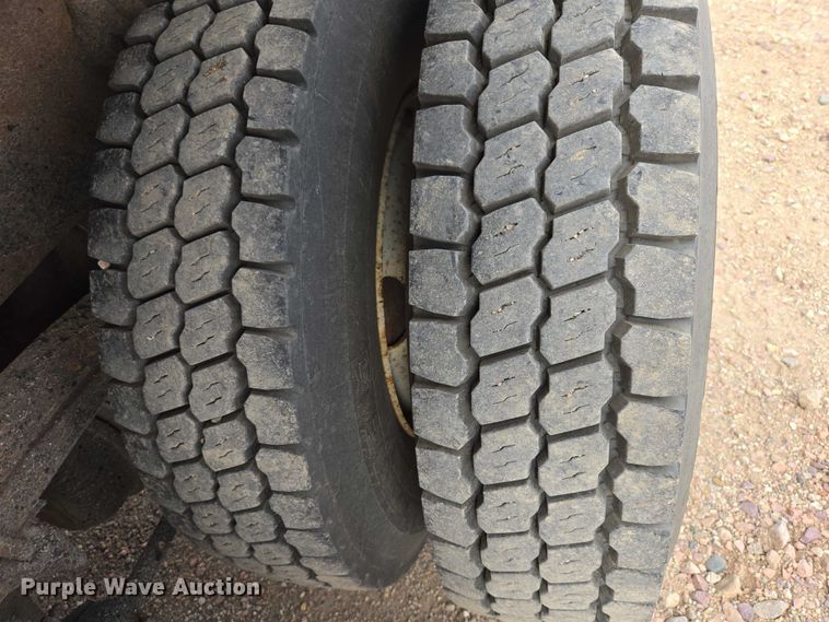 image for item EV5966 2003 Sterling L9500 dump truck