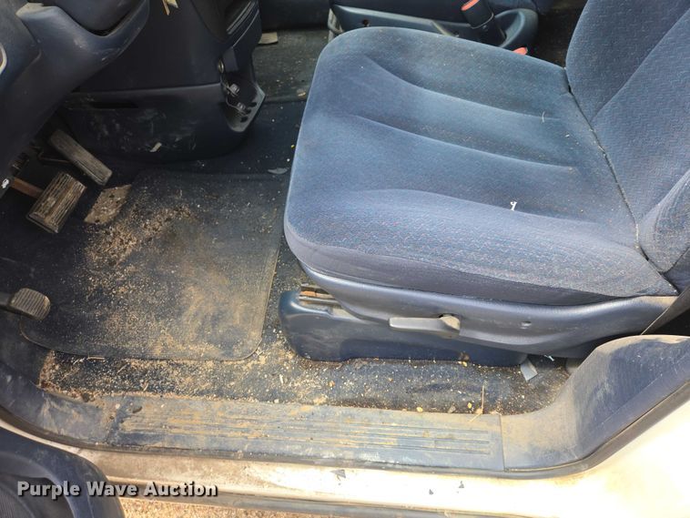 image for item EV5968 2001 Dodge Grand Caravan van