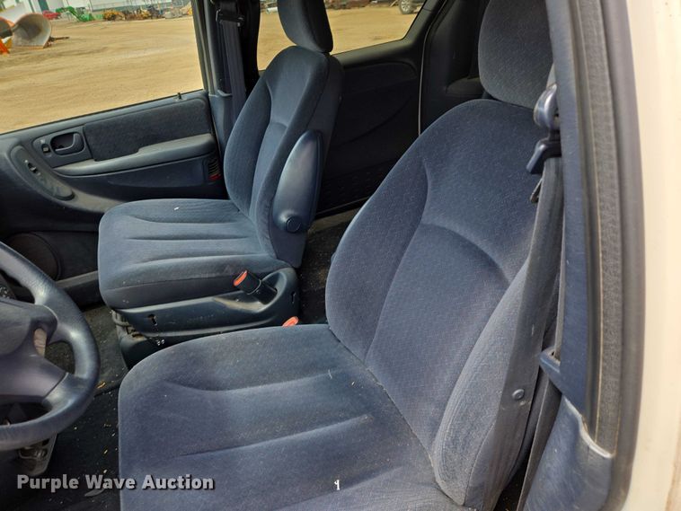 image for item EV5968 2001 Dodge Grand Caravan van