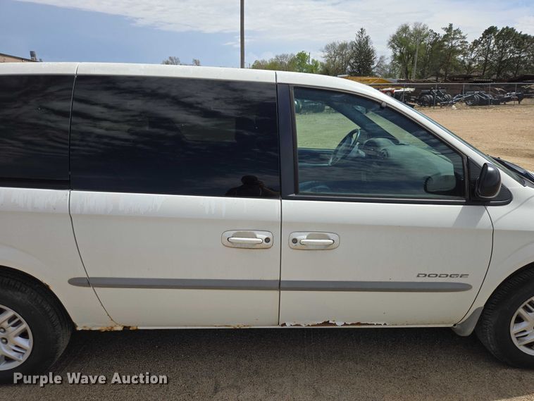 image for item EV5968 2001 Dodge Grand Caravan van