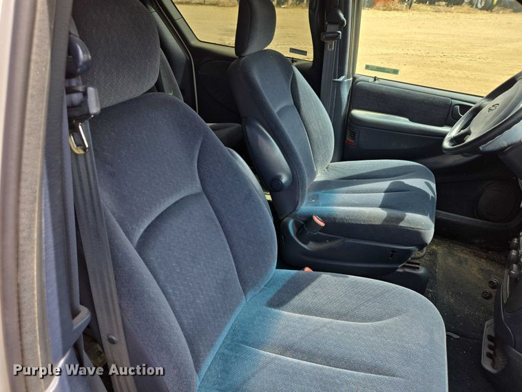 image for item EV5968 2001 Dodge Grand Caravan van