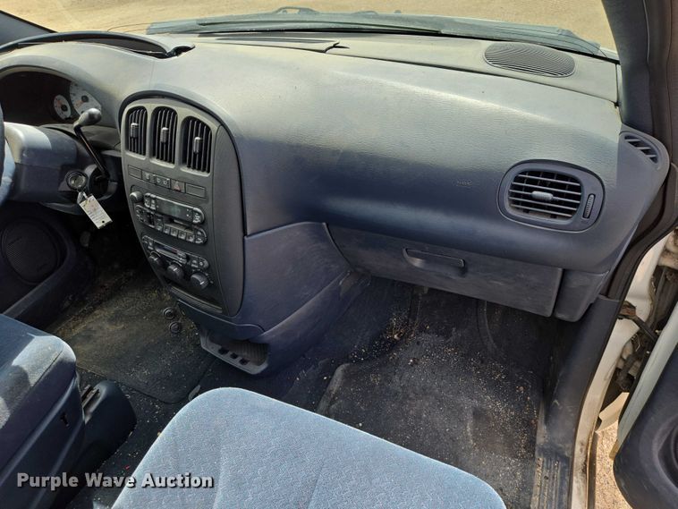 image for item EV5968 2001 Dodge Grand Caravan van