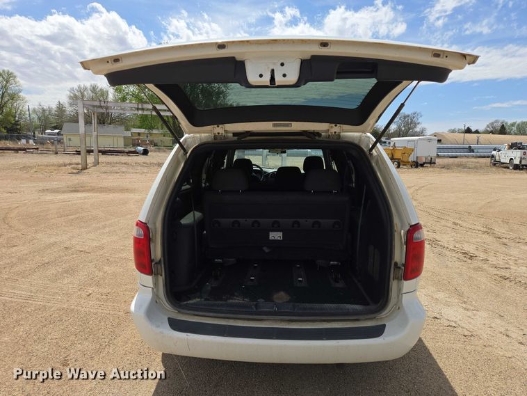 image for item EV5968 2001 Dodge Grand Caravan van