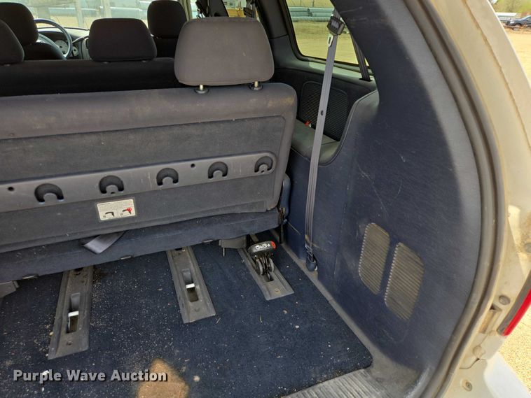 image for item EV5968 2001 Dodge Grand Caravan van