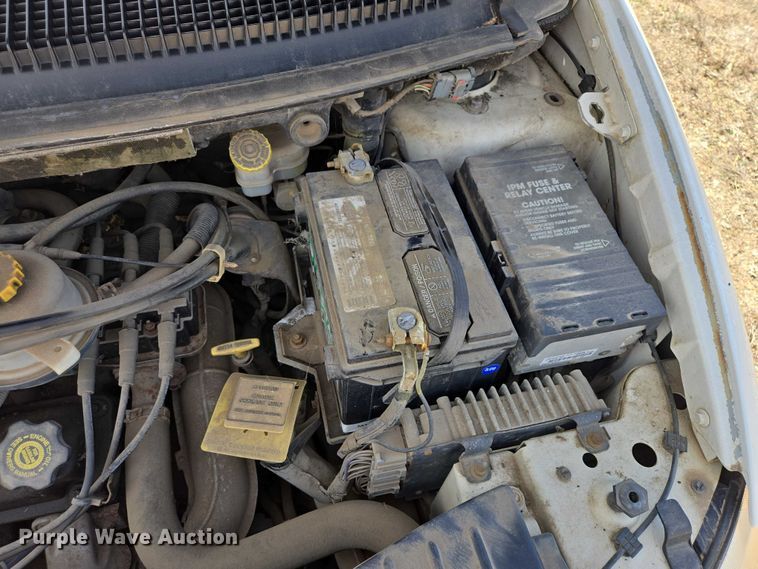 image for item EV5968 2001 Dodge Grand Caravan van