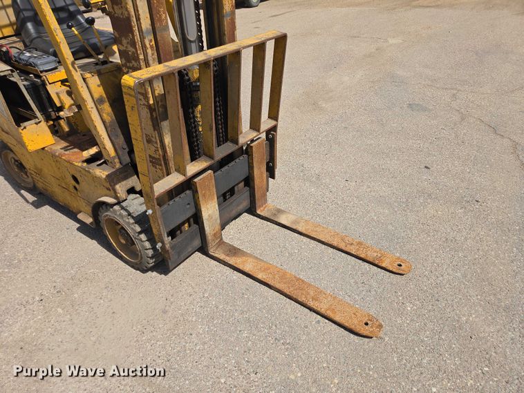 image for item EV5969 Clark forklift
