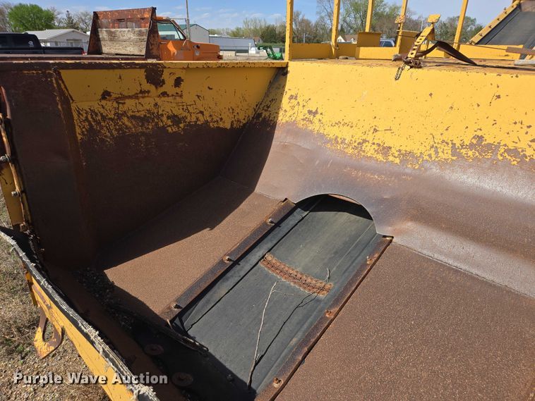 image for item EV5970 1994 Rosco SPRH-H chip spreader