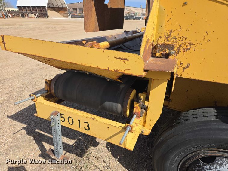 image for item EV5970 1994 Rosco SPRH-H chip spreader