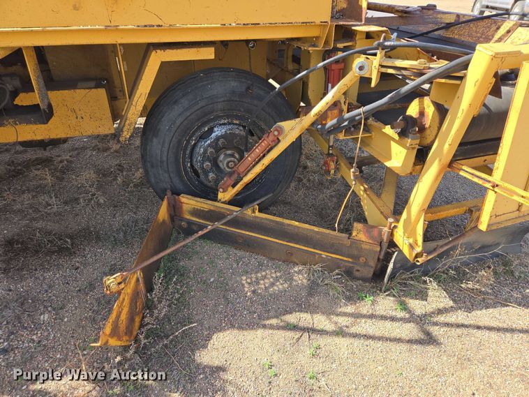 image for item EV5970 1994 Rosco SPRH-H chip spreader