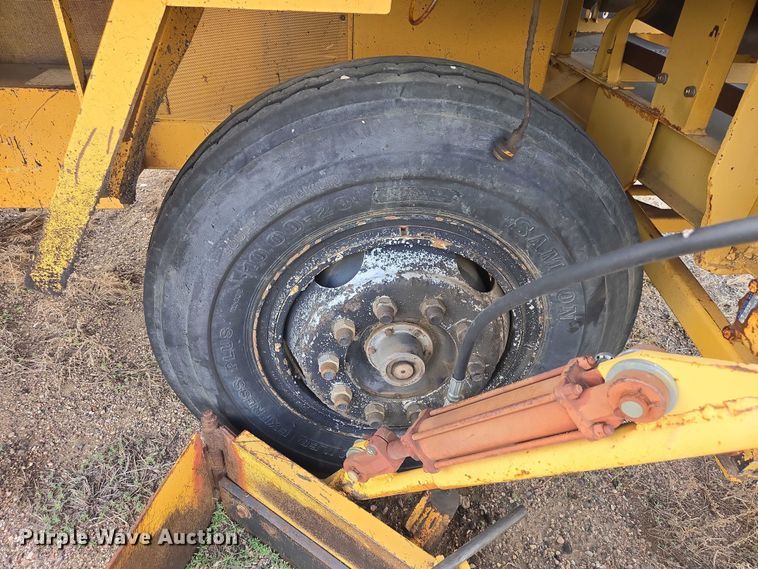 image for item EV5970 1994 Rosco SPRH-H chip spreader