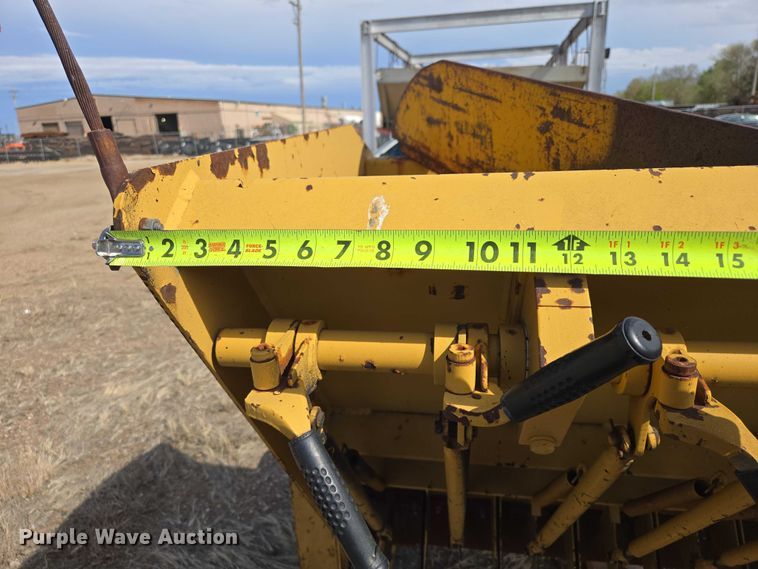 image for item EV5970 1994 Rosco SPRH-H chip spreader