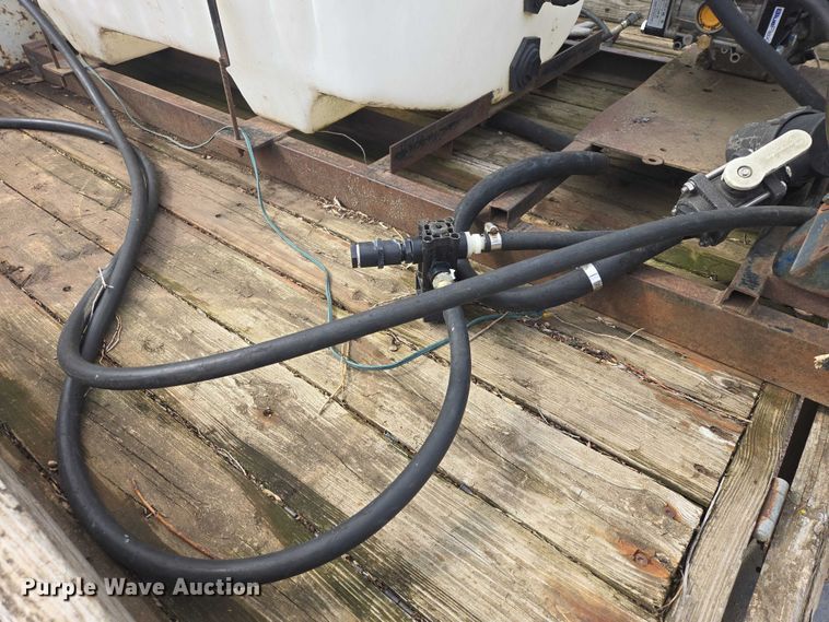 image for item EV5973 1989 Ford F250 flatbed pickup truck
