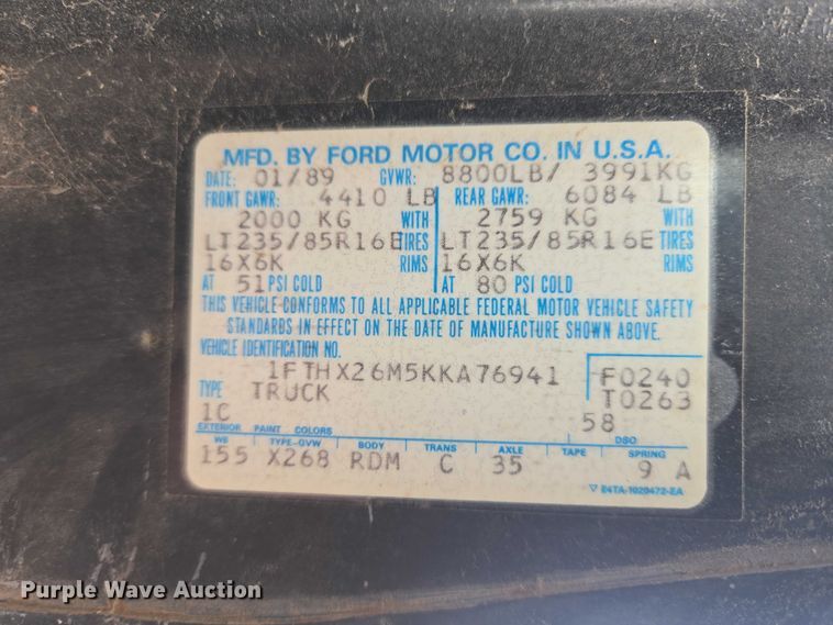 image for item EV5973 1989 Ford F250 flatbed pickup truck