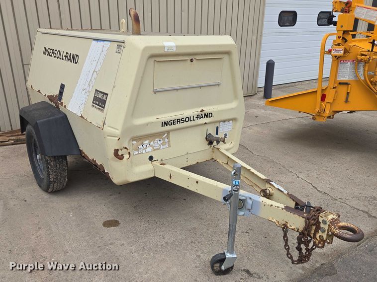 image for item EV5984 1996 Ingersoll Rand 185 air compressor
