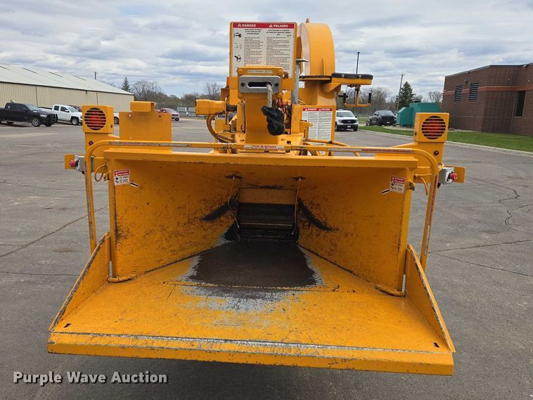 image for item EV5985 2012 Bandit 200XP wood chipper