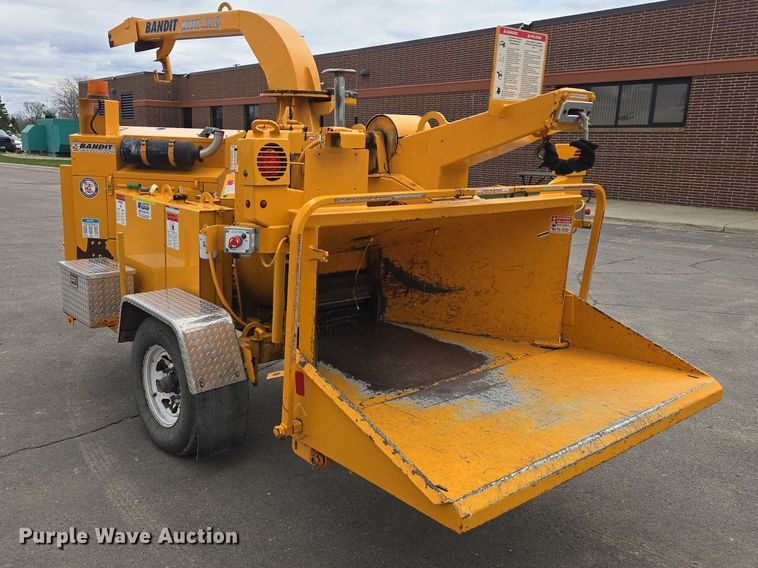 image for item EV5985 2012 Bandit 200XP wood chipper