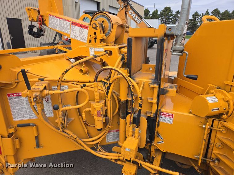 image for item EV5985 2012 Bandit 200XP wood chipper