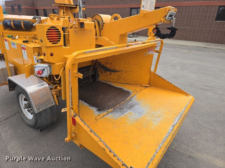 image for item EV5985 2012 Bandit 200XP wood chipper