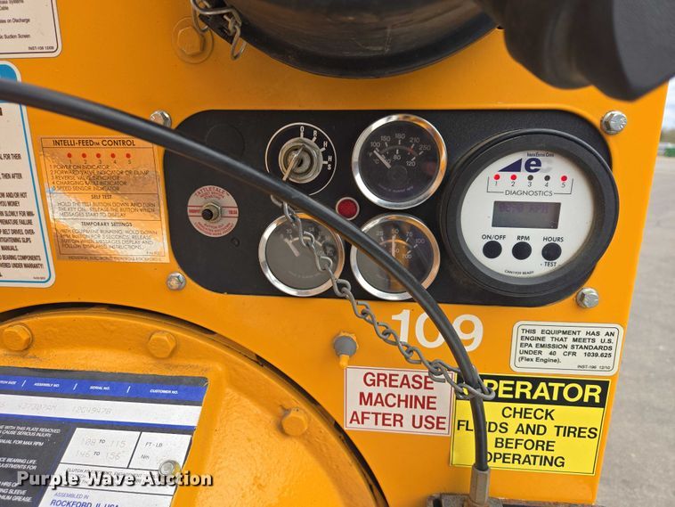 image for item EV5985 2012 Bandit 200XP wood chipper