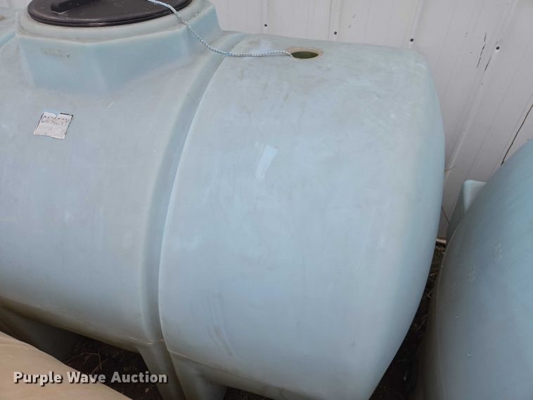 image for item EV5986 (4) poly tanks