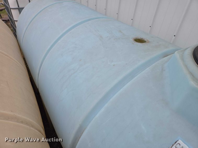 image for item EV5986 (4) poly tanks