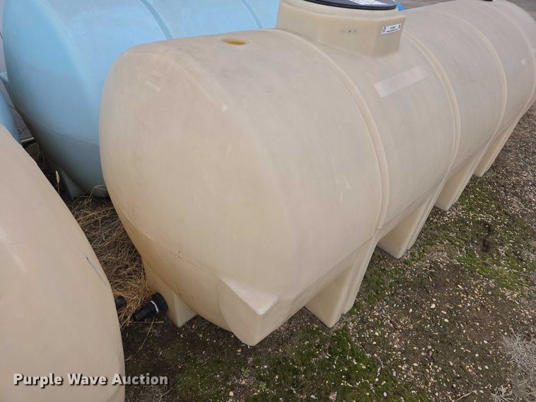 image for item EV5986 (4) poly tanks