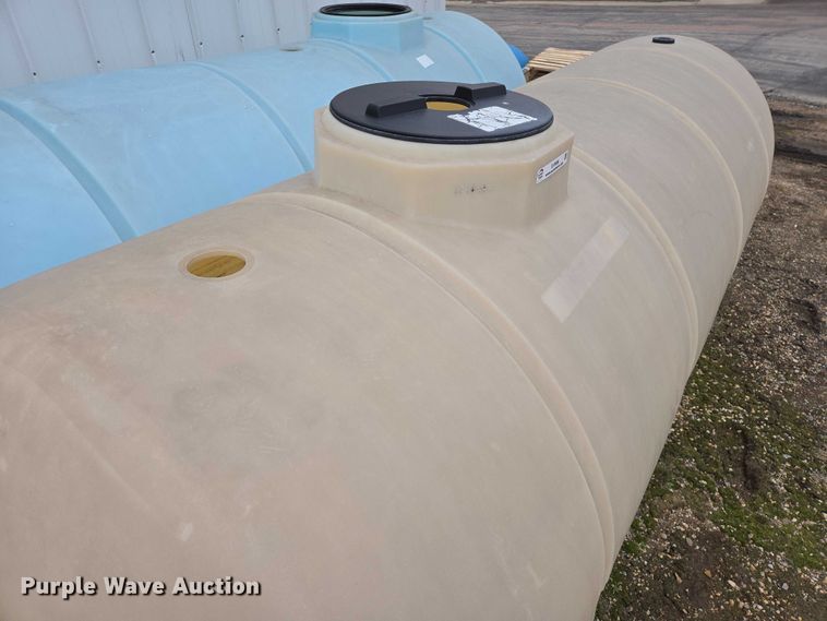 image for item EV5986 (4) poly tanks