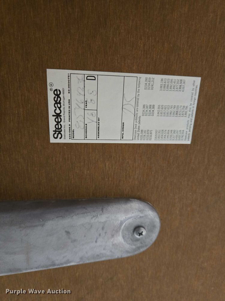 image for item EV5987 Table