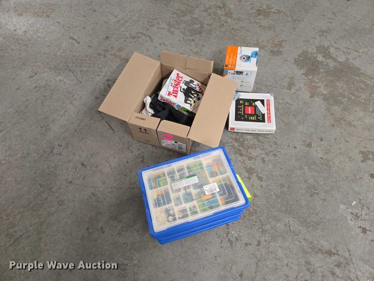 image for item EV5996 Assorted toys