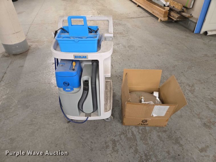 image for item EV5999 EcoLab cleaning caddy
