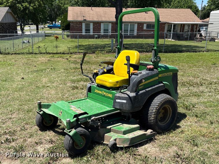 image for item EW0059 2011 John Deere 997DSL ZTR lawn mower