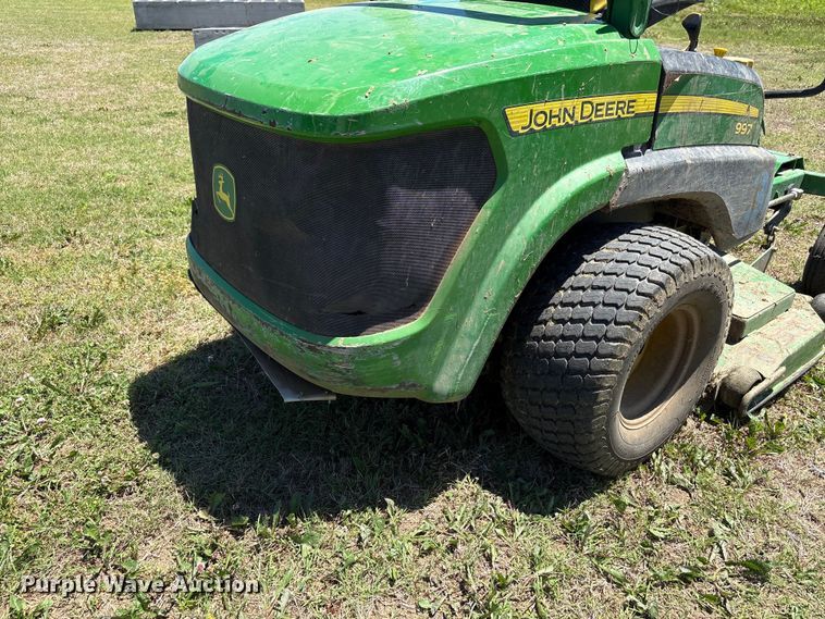 image for item EW0059 2011 John Deere 997DSL ZTR lawn mower