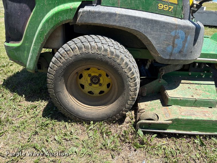 image for item EW0059 2011 John Deere 997DSL ZTR lawn mower
