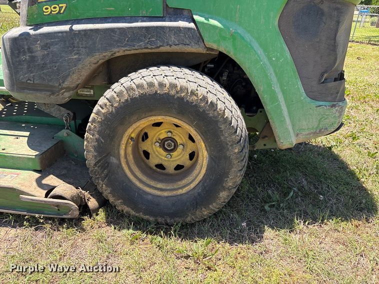 image for item EW0059 2011 John Deere 997DSL ZTR lawn mower