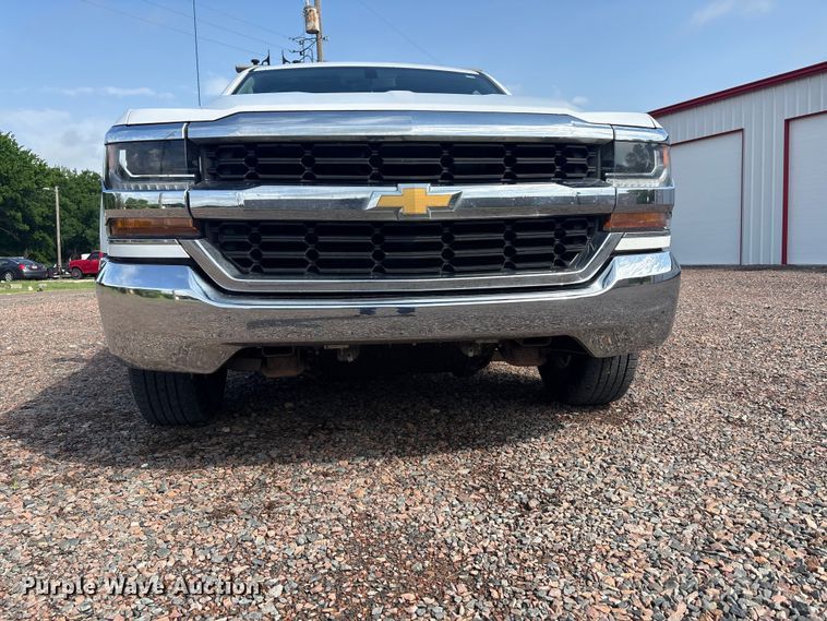 image for item EW1536 2017 Chevrolet Silverado 1500 pickup truck