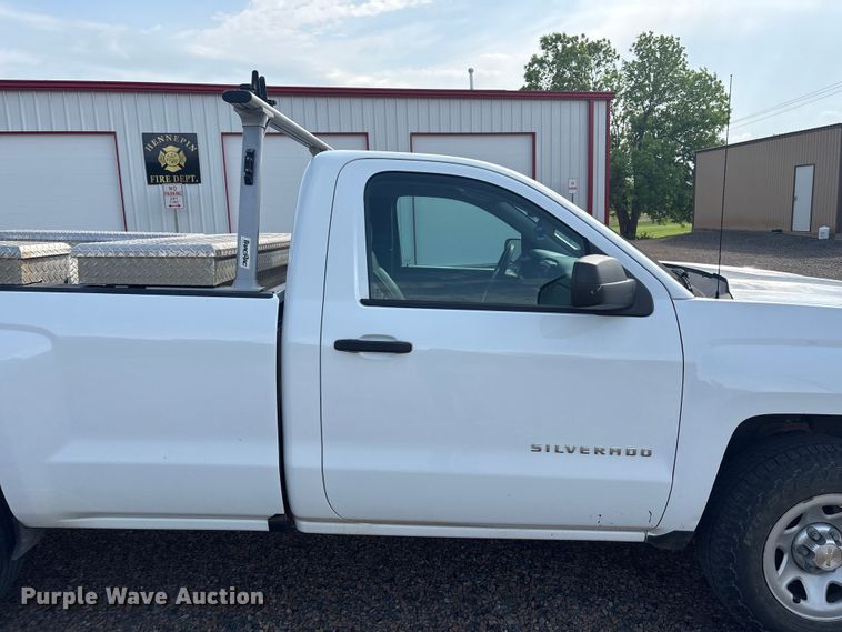 image for item EW1536 2017 Chevrolet Silverado 1500 pickup truck