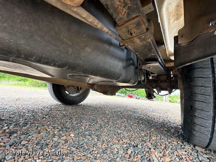 image for item EW1536 2017 Chevrolet Silverado 1500 pickup truck