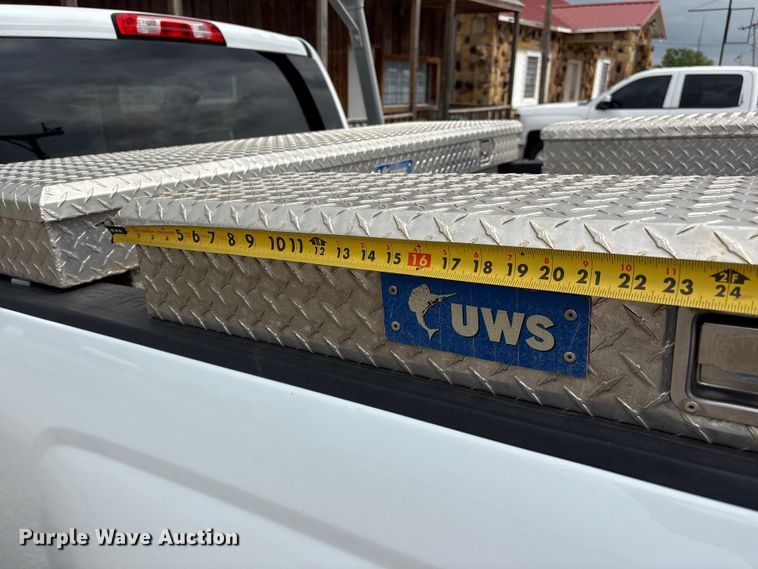 image for item EW1536 2017 Chevrolet Silverado 1500 pickup truck