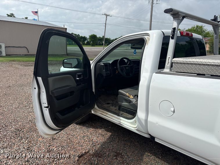 image for item EW1536 2017 Chevrolet Silverado 1500 pickup truck