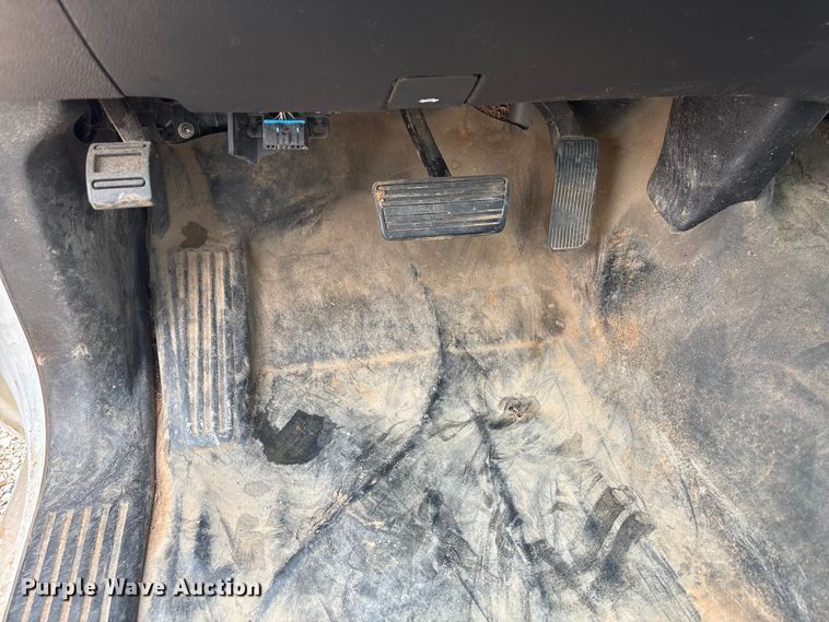 image for item EW1536 2017 Chevrolet Silverado 1500 pickup truck