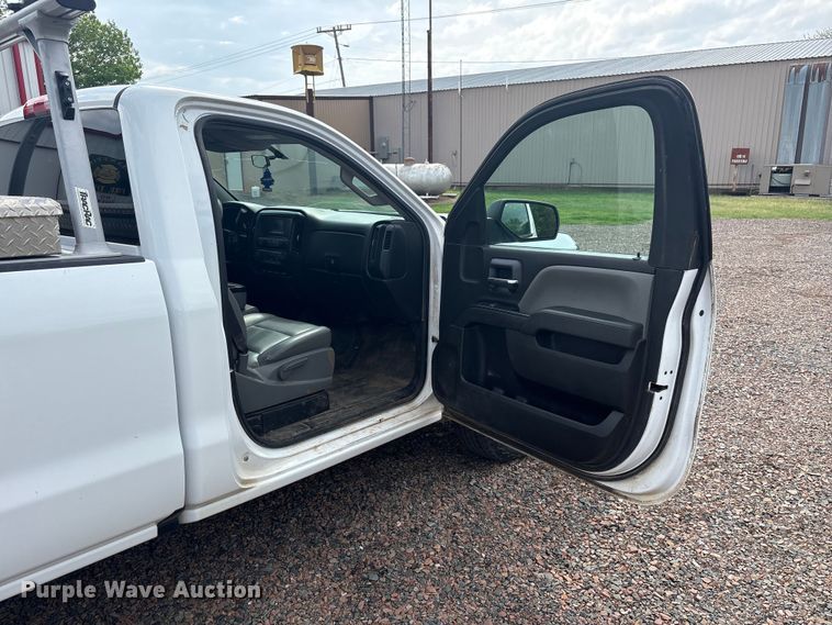 image for item EW1536 2017 Chevrolet Silverado 1500 pickup truck