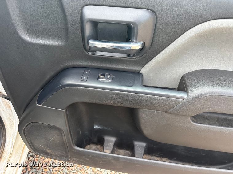 image for item EW1536 2017 Chevrolet Silverado 1500 pickup truck