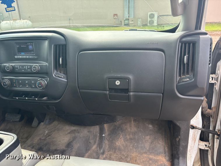image for item EW1536 2017 Chevrolet Silverado 1500 pickup truck